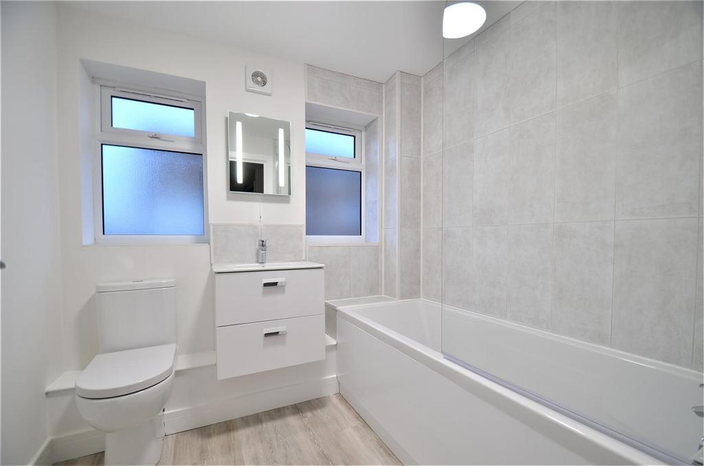 Bucknell Court, Bicester 1 bed apartment £200,000