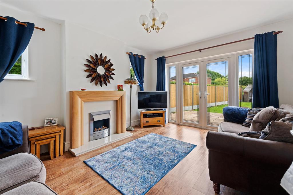 Wainfleet Road, Firsby, Spilsby 3 bed detached bungalow £350,000