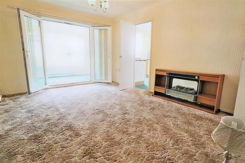 78 Cranesbill Road, Lowestoft, NR33 7EE