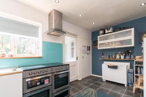 25 Elmcroft, Oxton, Southwell, NG25 0SB