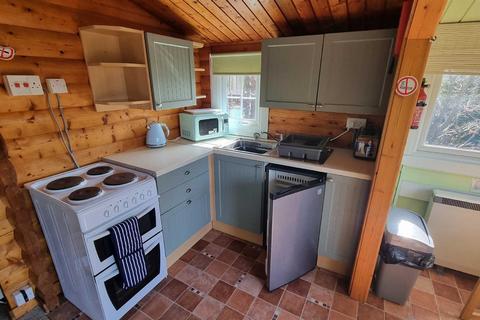 2 bedroom chalet for sale, Cabin 95 Leasehold Trawsfynydd Hol Park, Bronaber