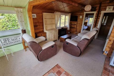 2 bedroom chalet for sale, Cabin 95 Leasehold Trawsfynydd Hol Park, Bronaber