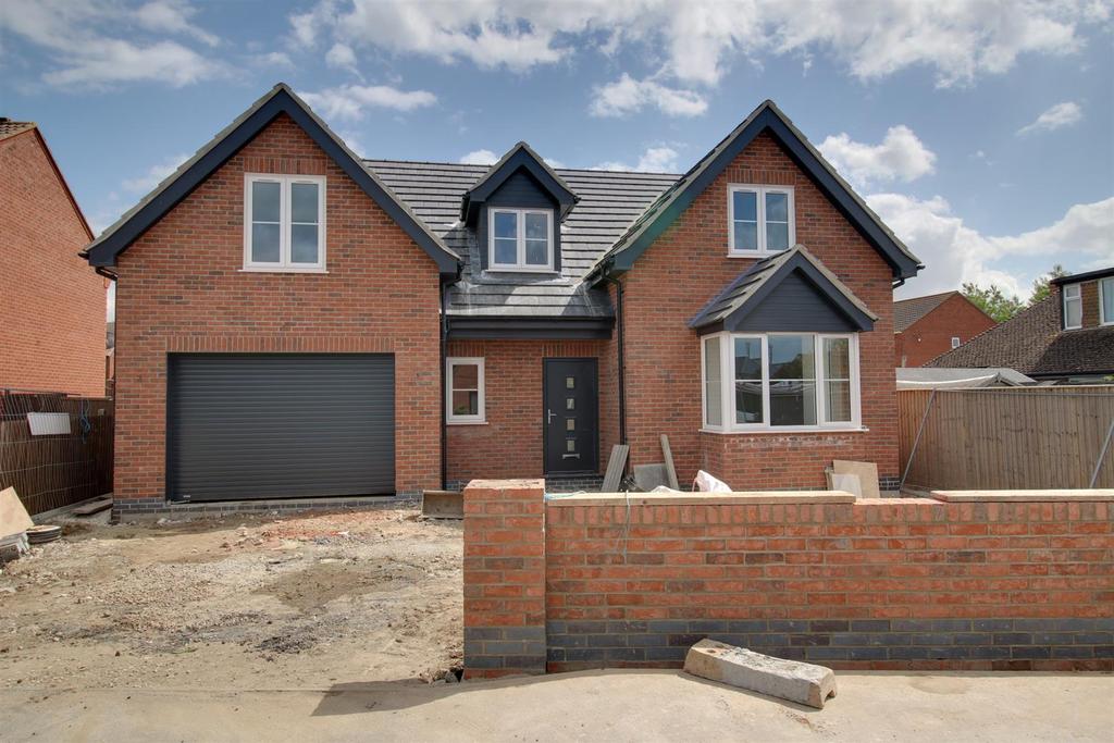 Fulmar Drive, Louth 3 bed detached bungalow for sale £359,950