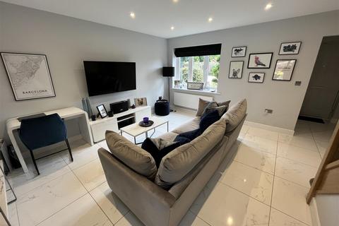 22 Bletchley Park Way, Wilmslow, SK9 2EH