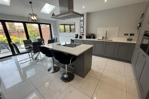 22 Bletchley Park Way, Wilmslow, SK9 2EH