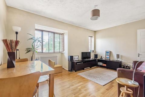 30 Britton Close, London, SE6 1AP