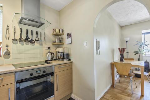 30 Britton Close, London, SE6 1AP