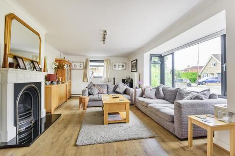 30 Highclere, Ascot, SL5 0AA
