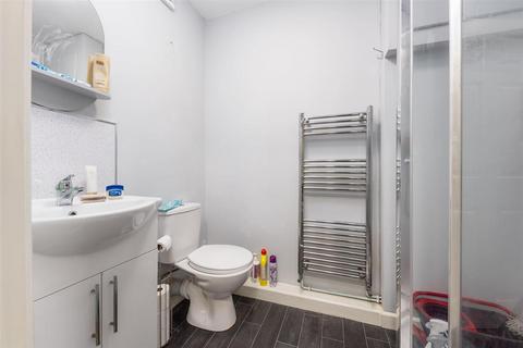202 Darnley Road, Rochester, ME2 2UW