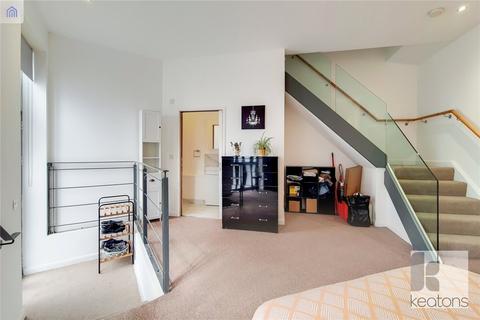 2 bedroom flat to rent, Delta Court, 200-202 Trundleys Road, SE8
