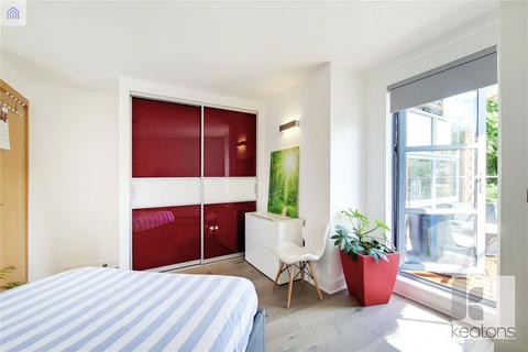 2 bedroom flat to rent, Delta Court, 200-202 Trundleys Road, SE8