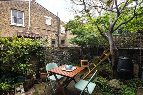 103 Wellington Row, London, E2 7BN