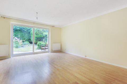 3 bedroom end of terrace house to rent, High Beech,  Bracknell,  RG12