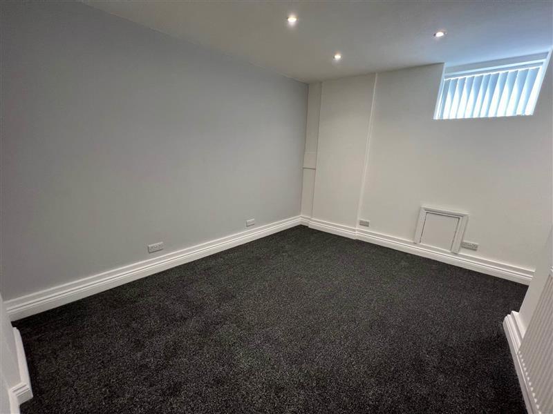 Apartment in Darlington - View 3