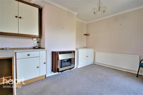 71 Rands Lane, Armthorpe, Doncaster, DN3 3DZ