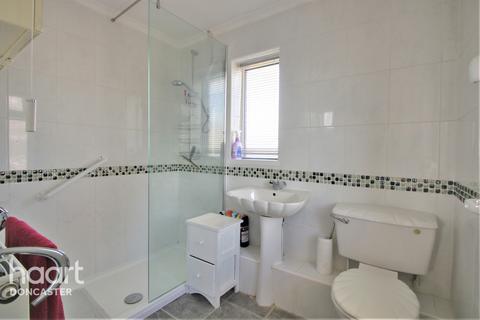 71 Rands Lane, Armthorpe, Doncaster, DN3 3DZ