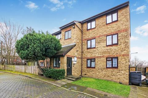 1 bedroom apartment to rent, Stocksfield Road, Walthamstow