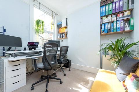2 bedroom apartment for sale, Chandos Road, London, NW2