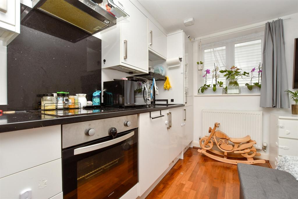 Lounge / Kitchen