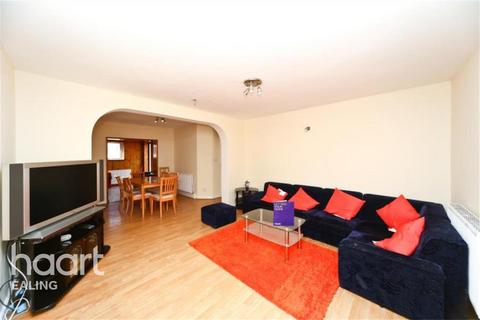 4 bedroom detached house to rent, Lowfield Road, W3