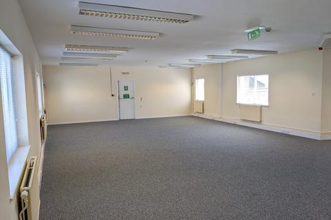 Office to rent, The Woolmarket, CIRENCESTER