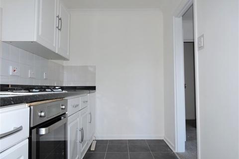 Flat 8, Finsbury Court Parkside, Waltham Cross, EN8 7TH