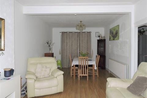 50 Queensway, Enfield, EN3 4SA