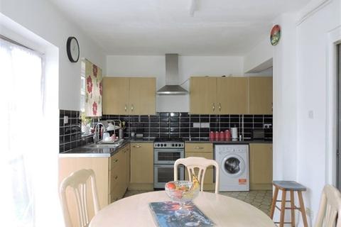 50 Queensway, Enfield, EN3 4SA