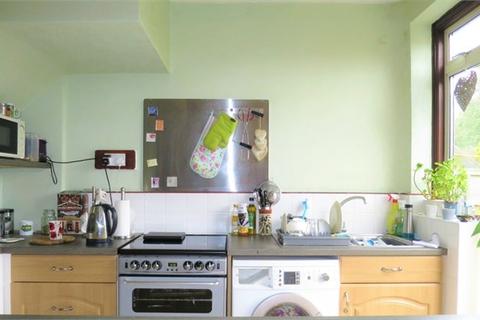 102 Albany Road, Enfield, EN3 5UE