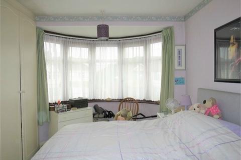 102 Albany Road, Enfield, EN3 5UE