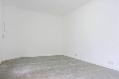 96 Swanfield Road, Waltham Cross, EN8 7JL