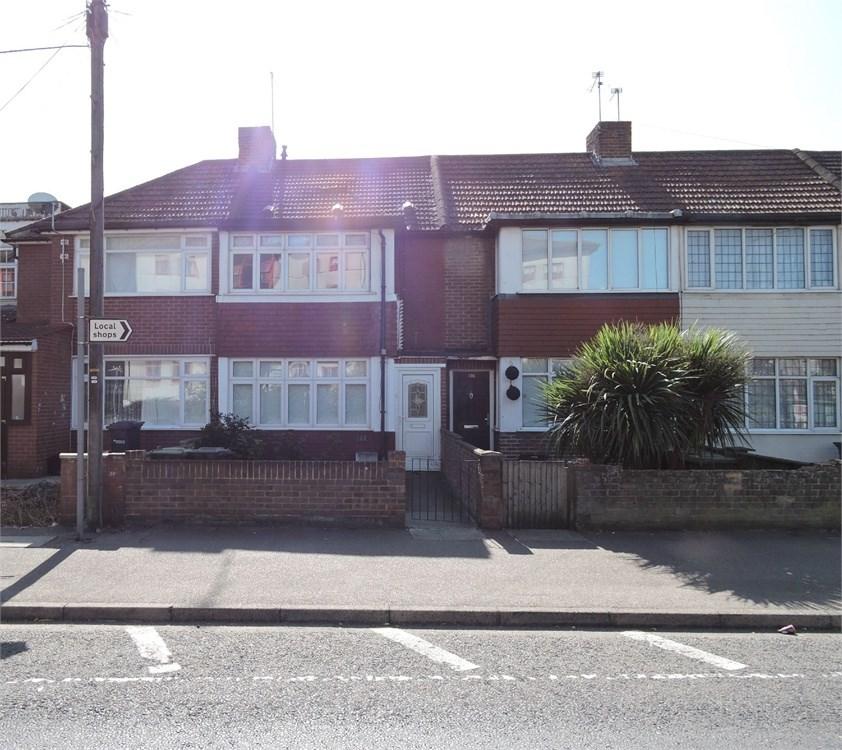 Eleanor Cross Road, Waltham Cross, EN8 3 bed terraced house £335,000