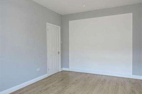 41 Catisfield Road, Enfield, EN3 6BB