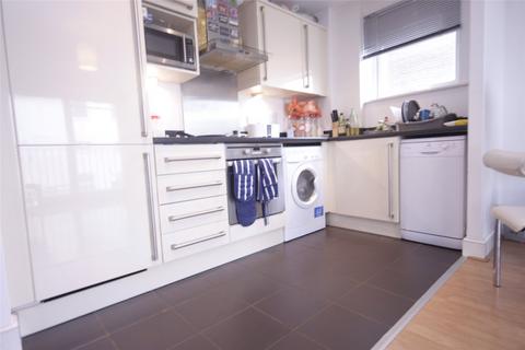 1 bedroom apartment to rent, Wealden House, London, E3