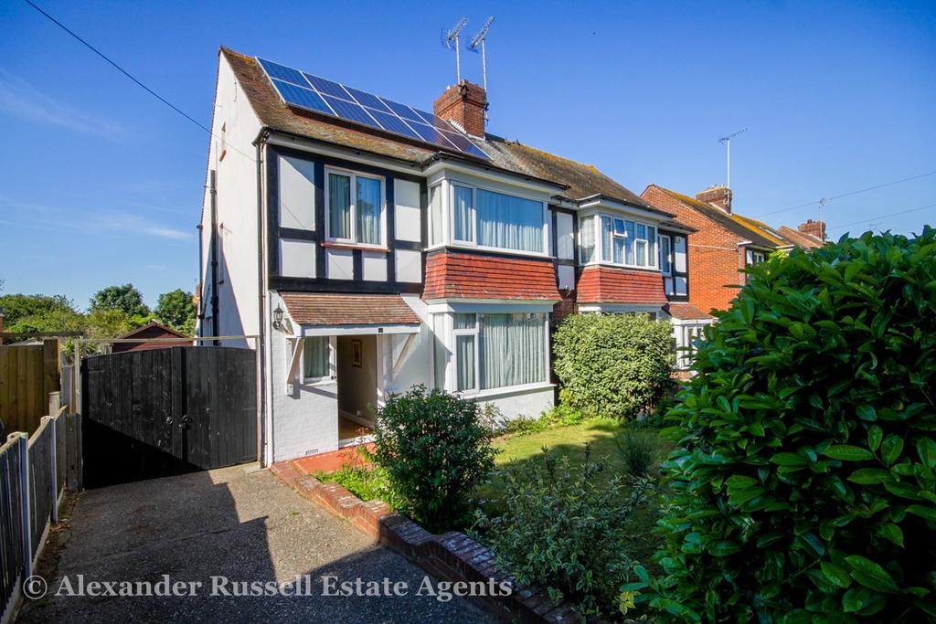 V Avenue, Margate, CT9 3 bed semidetached house £475,000