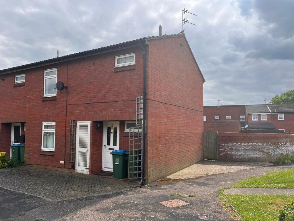 Alwin Close, Aylesbury, HP21 3 bed end of terrace house - £1,350 pcm (£ ...