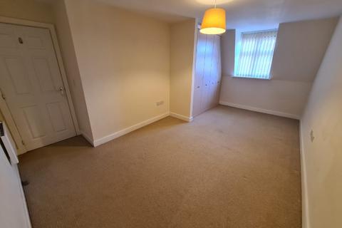 2 bedroom flat to rent, Grange Drive, Streetly, Sutton Coldfield, B74
