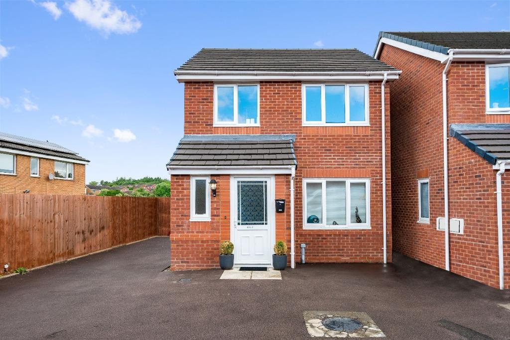 Kirkless Street, Ince, WN1 3 bed detached house £225,000