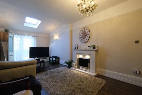14 Phipson Road, Birmingham, B11 4JH