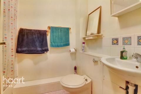 47 Abbotswood Way, Hayes, UB3 3PF