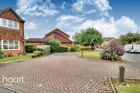 47 Abbotswood Way, Hayes, UB3 3PF