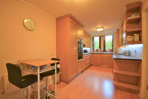 2 bedroom flat for sale, Chasewood Park, harrow on the Hill