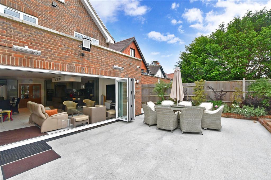 External Lifestyle Photograph