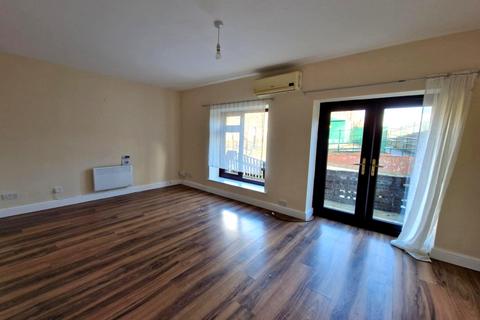 2 bedroom end of terrace house to rent, Anson Mews, Rugeley. WS15 2HN