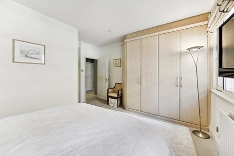 47a, Regis House, 49 Beaumont Street, London, W1G 6DN