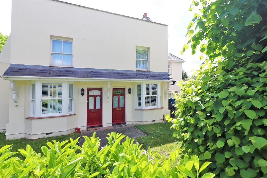 Old Road, Crayford, Kent, DA1 1 bed for sale £230,000