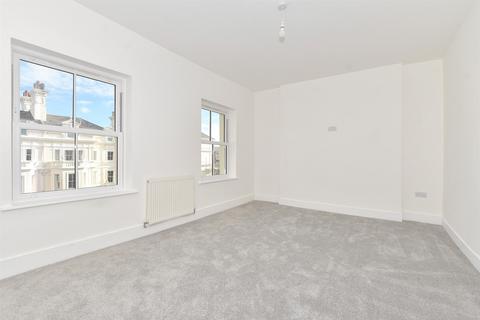 3 bedroom apartment for sale, Trinity Gardens, Folkestone, Kent