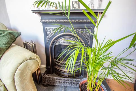 11 Cornhill, Ottery St Mary, EX11 1DW
