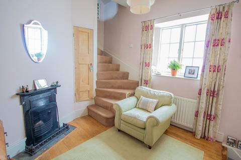 11 Cornhill, Ottery St Mary, EX11 1DW