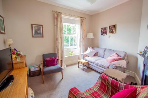 11 Cornhill, Ottery St Mary, EX11 1DW